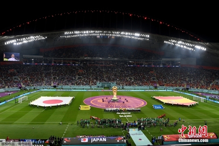 日本队2-1逆转西班牙历史性突围小组出线