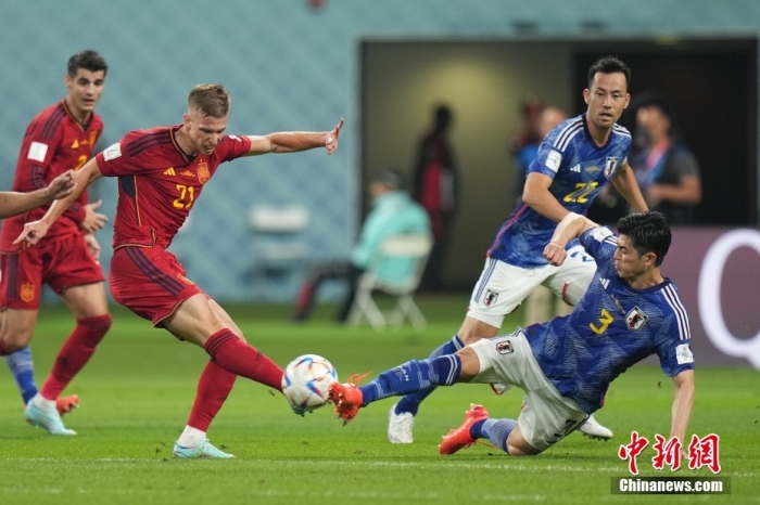 日本队2-1逆转西班牙历史性突围小组出线