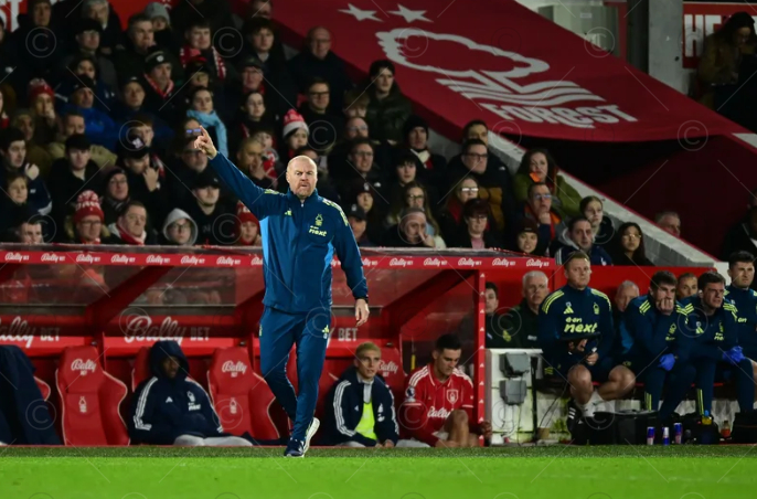 热刺换帅风波：戴奇与德泽尔比的候选人之争引