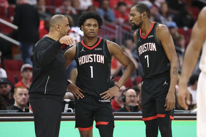 NBA夺冠概率更新：湖人伤病拖累概率跌至0.2%，雷