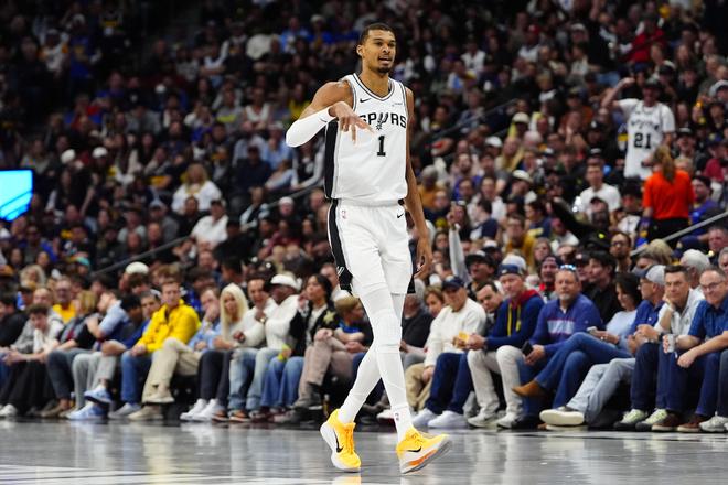 NBA夺冠概率更新：湖人伤病拖累概率跌至0.2%，雷