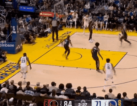 库里复出遭遇火箭强攻 杜兰特申京联手终结勇士