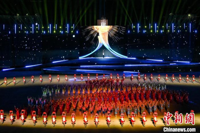 重庆市第七届运动会开幕式在合川区体育中心盛